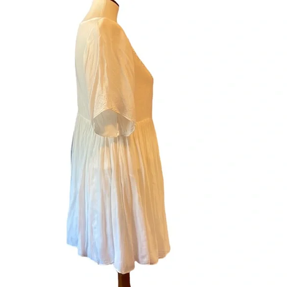 Forever 21 rayon embroidered dress - Picture 3 of 7